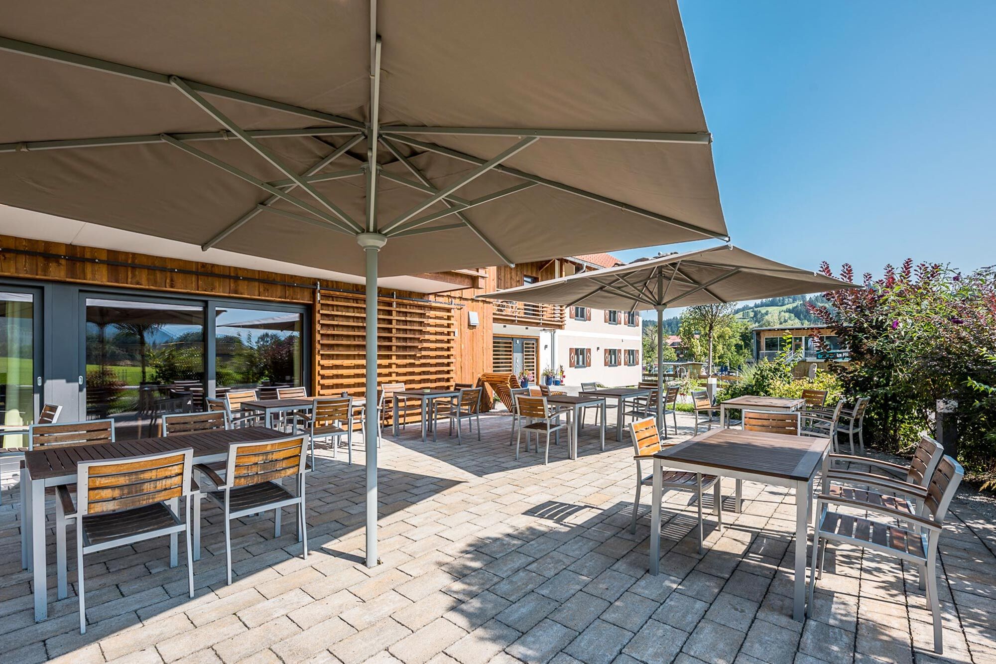 Terrasse des Hierlhofs in Bühl bei Immenstadt im Allgäu